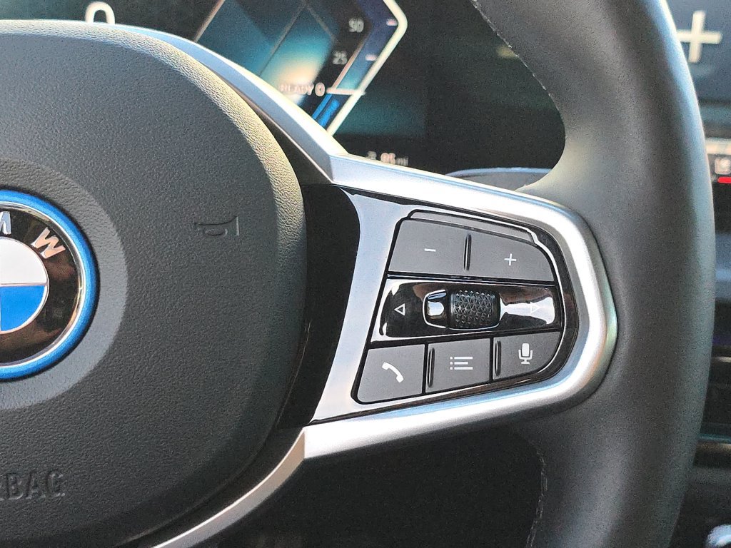 Used 2025 BMW i4 eDrive40 w/ M Sport Package RWD image 24