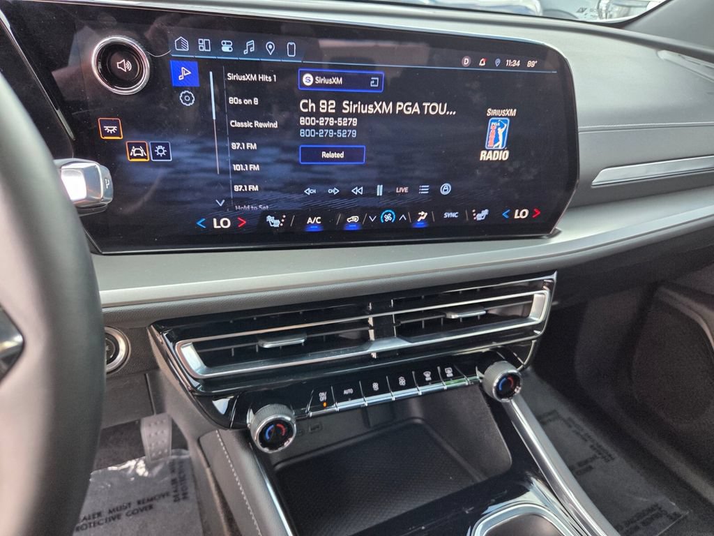 Used 2024 Chevrolet Traverse LS FWD image 23