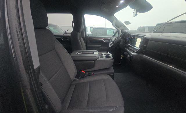 Used 2024 Chevrolet Silverado 1500 LT image 10