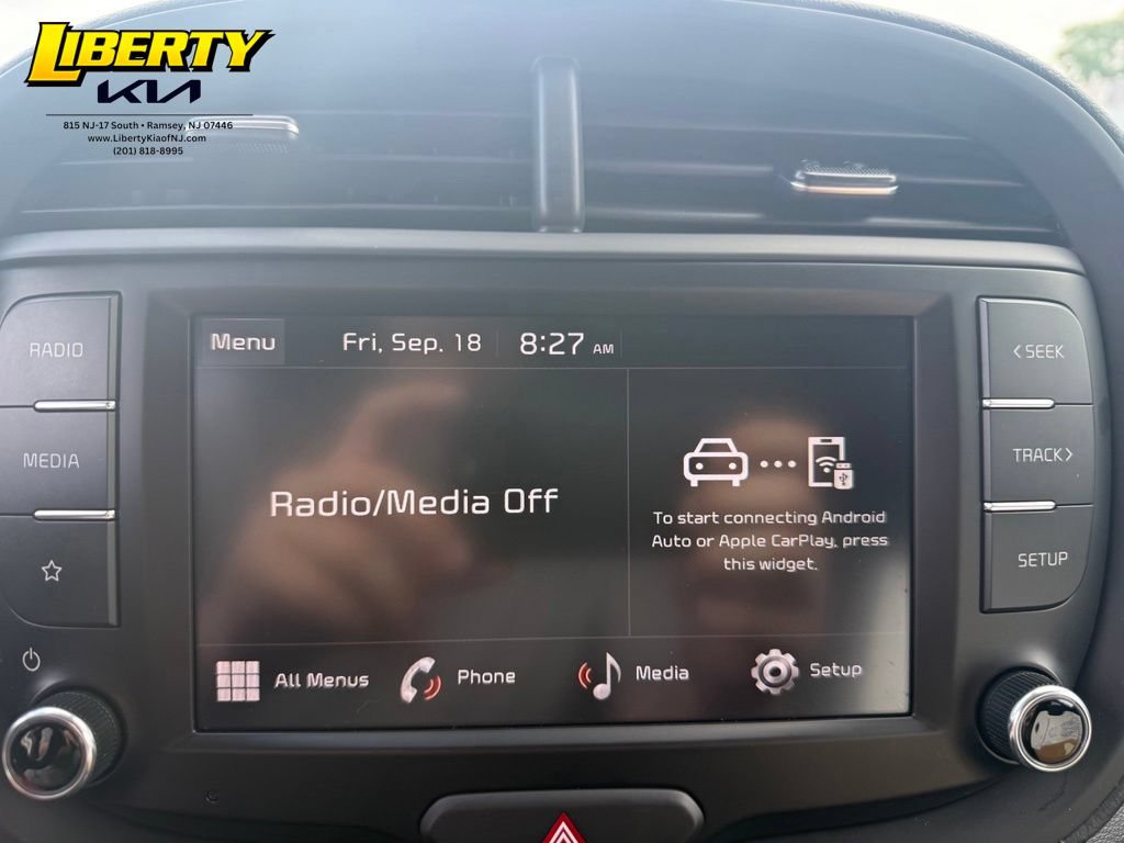 Used 2023 Kia Soul LX FWD image 14