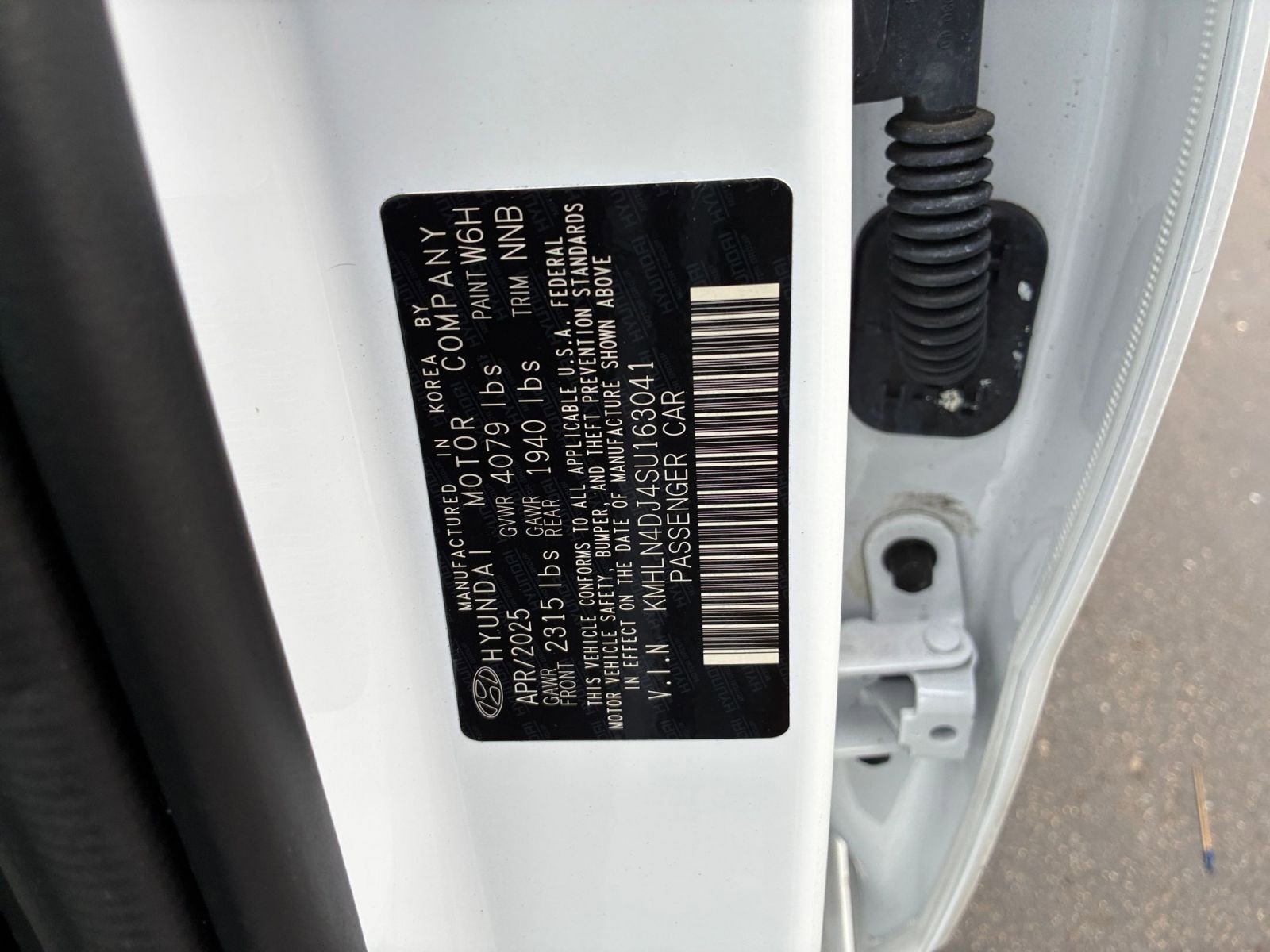 Used 2025 Hyundai Elantra Limited image 31