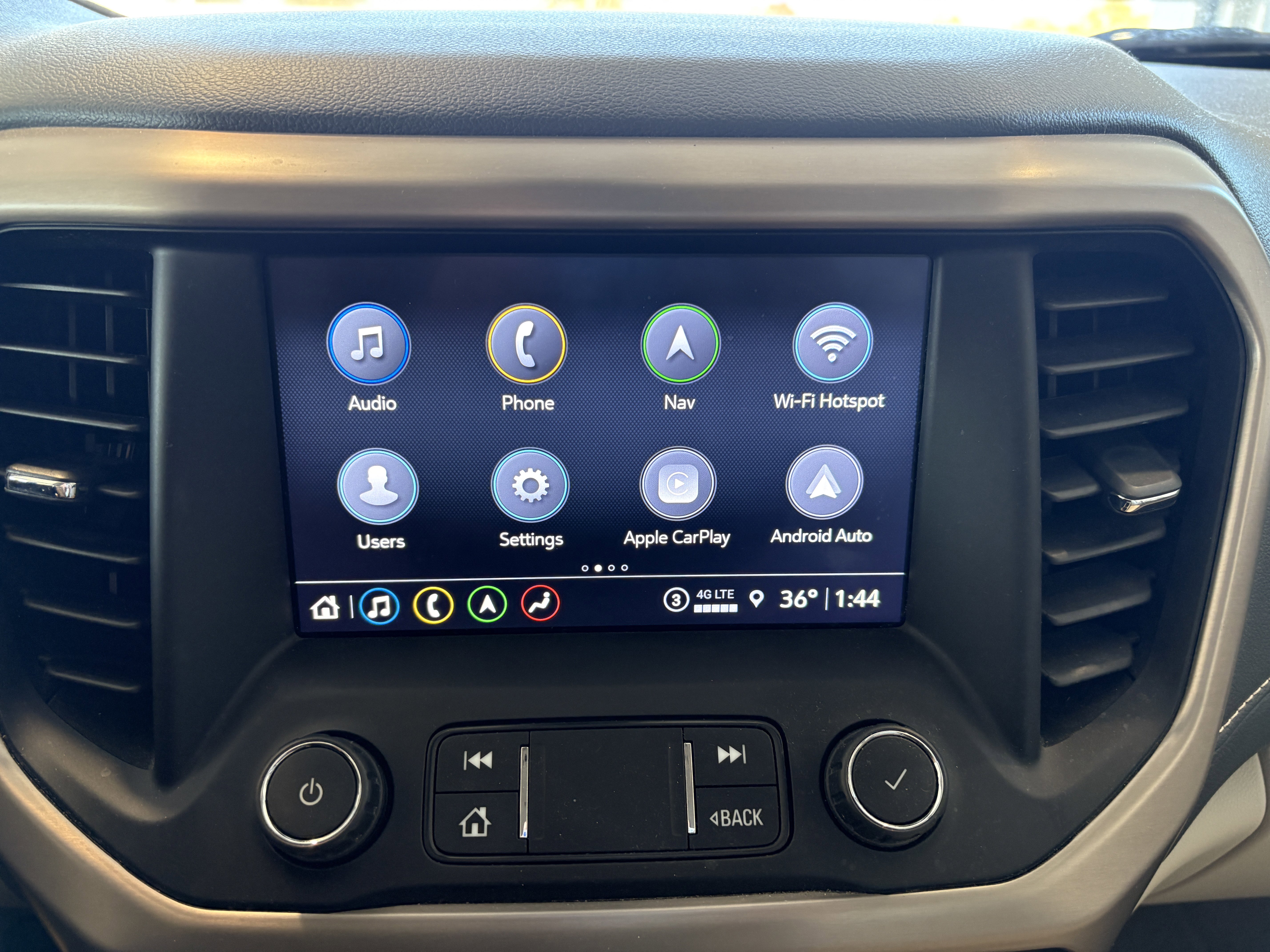 Used 2022 GMC Acadia Denali w/ Denali Ultimate Package image 14