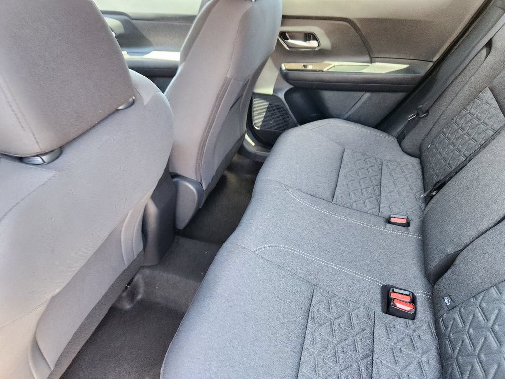 Certified 2025 Nissan Kicks SV AWD/4WD image 22