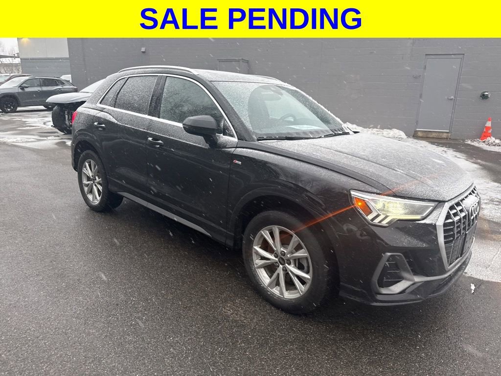 Used 2023 Audi Q3 2.0T Premium w/ Convenience Package image 10