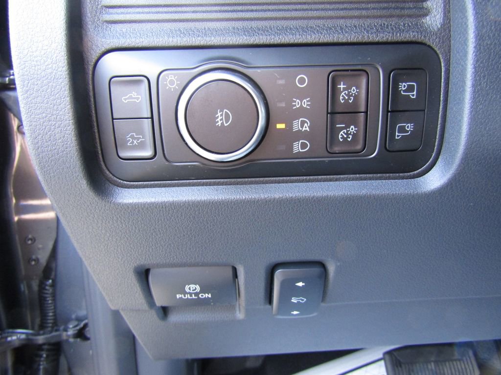 New 2026 Ford F350 Lariat w/ FX4 Off-Road Package image 15