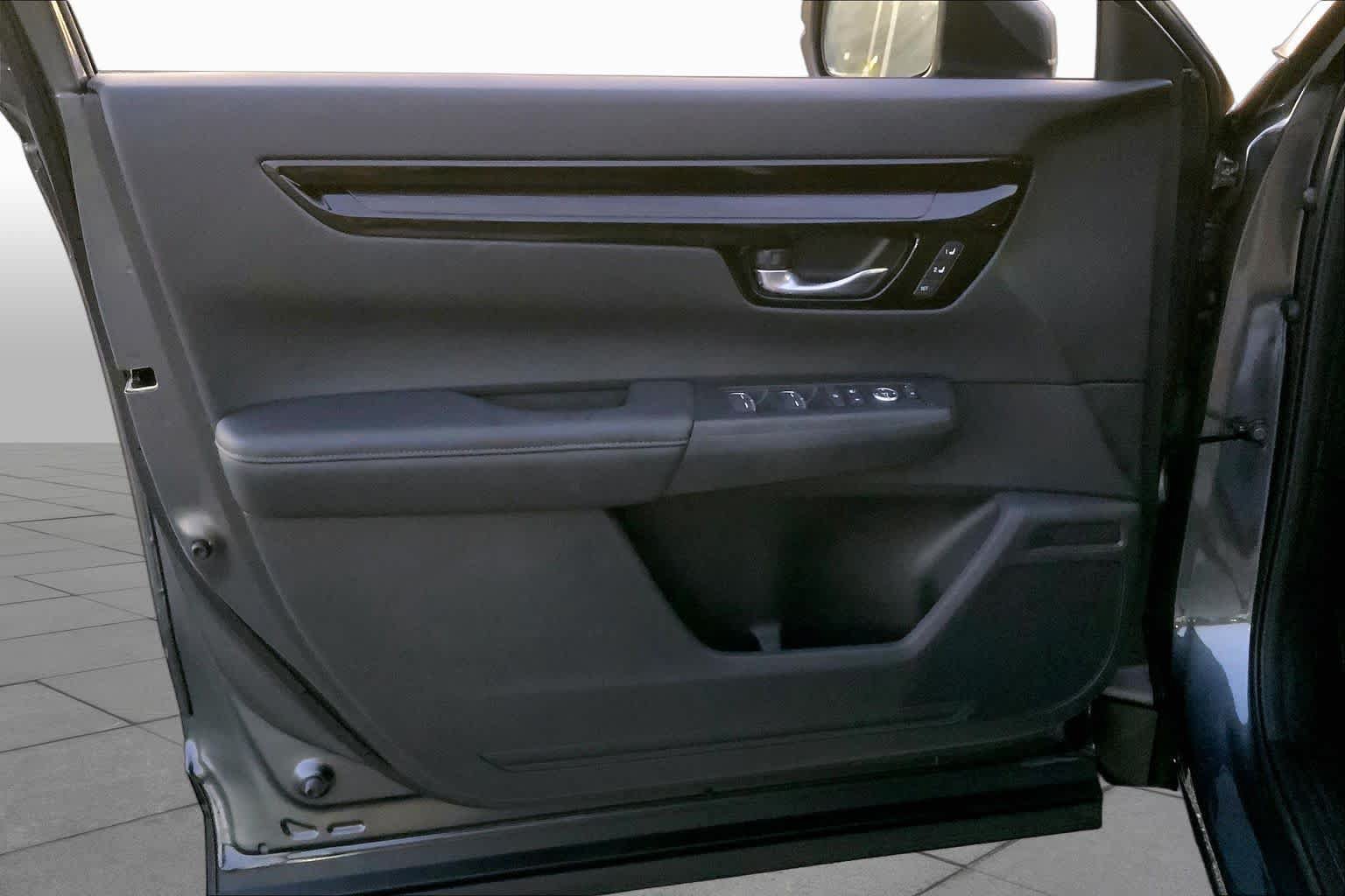 Used 2025 Honda CR-V EX-L image 21