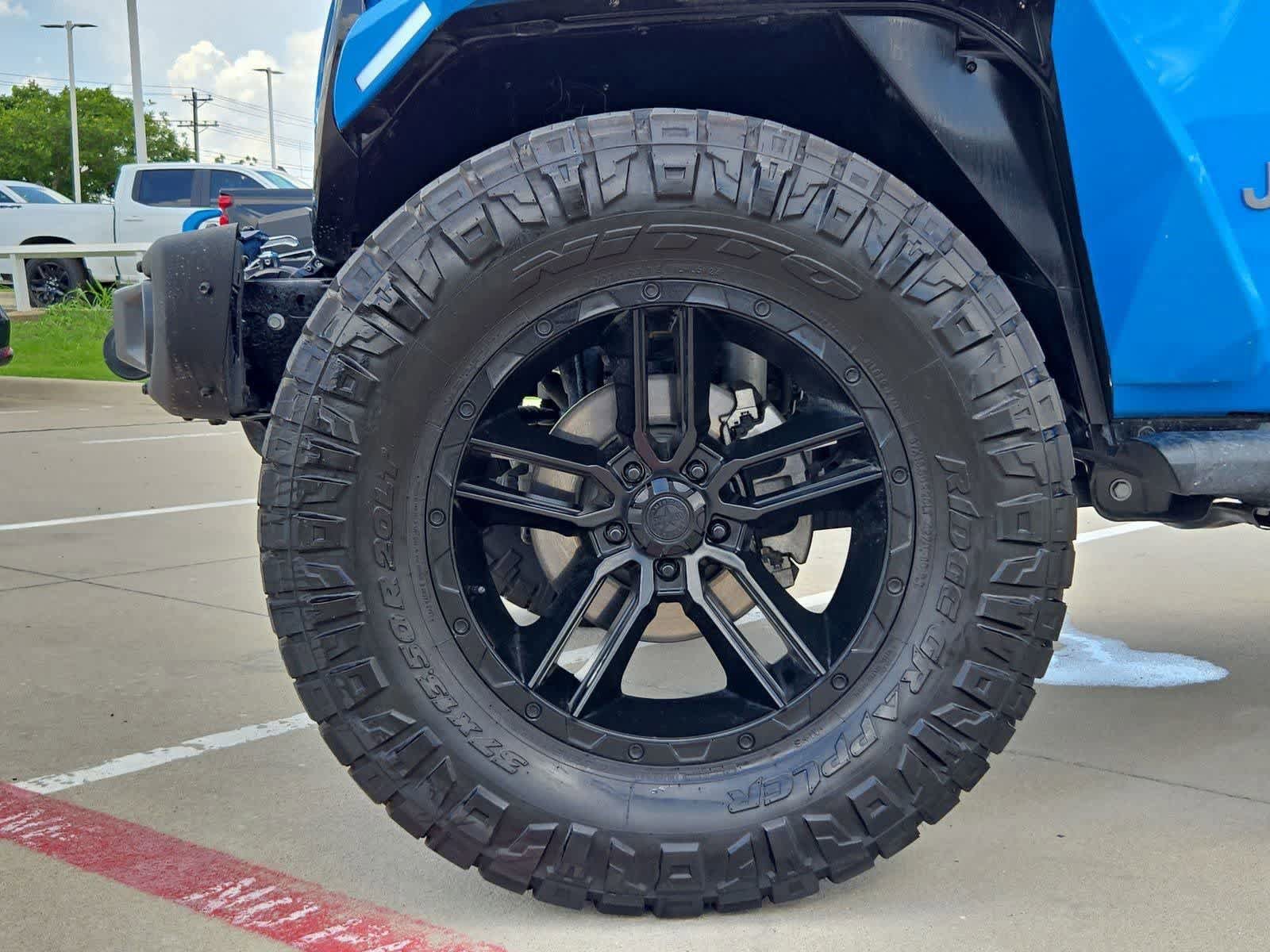 Used 2022 Jeep Wrangler Unlimited Rubicon 4xe w/ Cold Weather Group AWD/4WD image 13