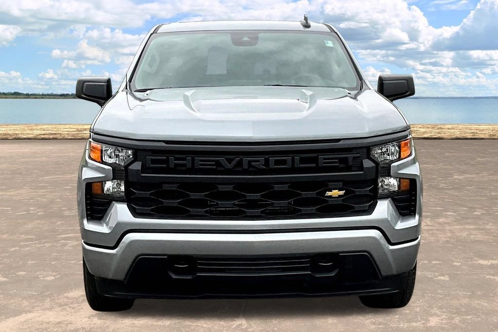 Used 2026 Chevrolet Silverado 1500 Custom AWD/4WD image 2