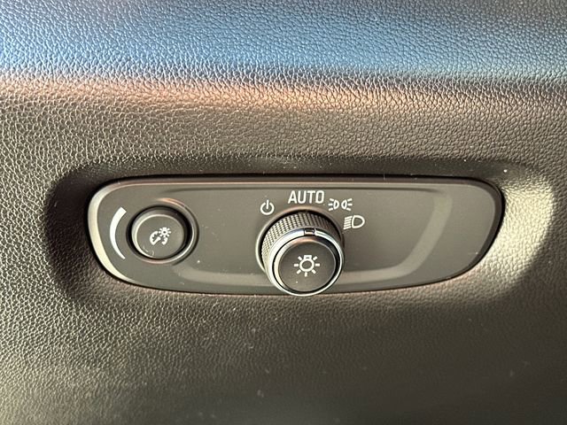 Used 2023 Chevrolet Traverse LT w/ LPO, Floor Liner Package AWD/4WD image 30