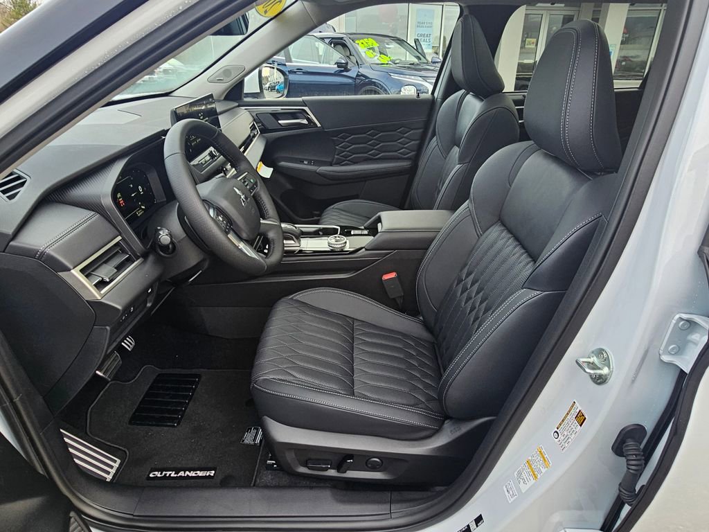 New 2026 Mitsubishi Outlander SEL image 15