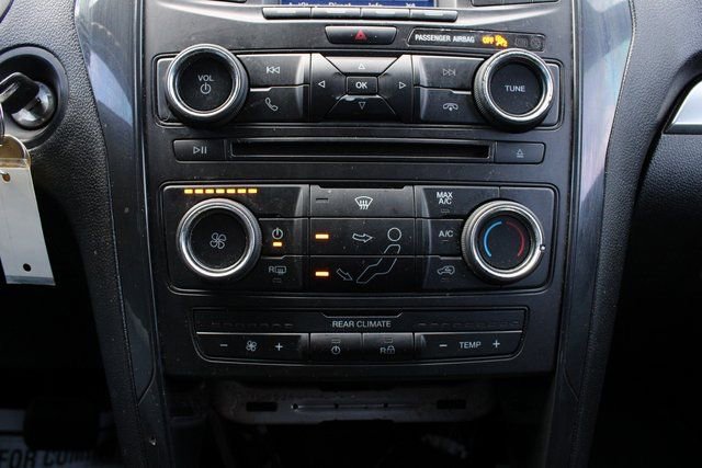 Used 2018 Ford Explorer 4WD Police Interceptor image 16