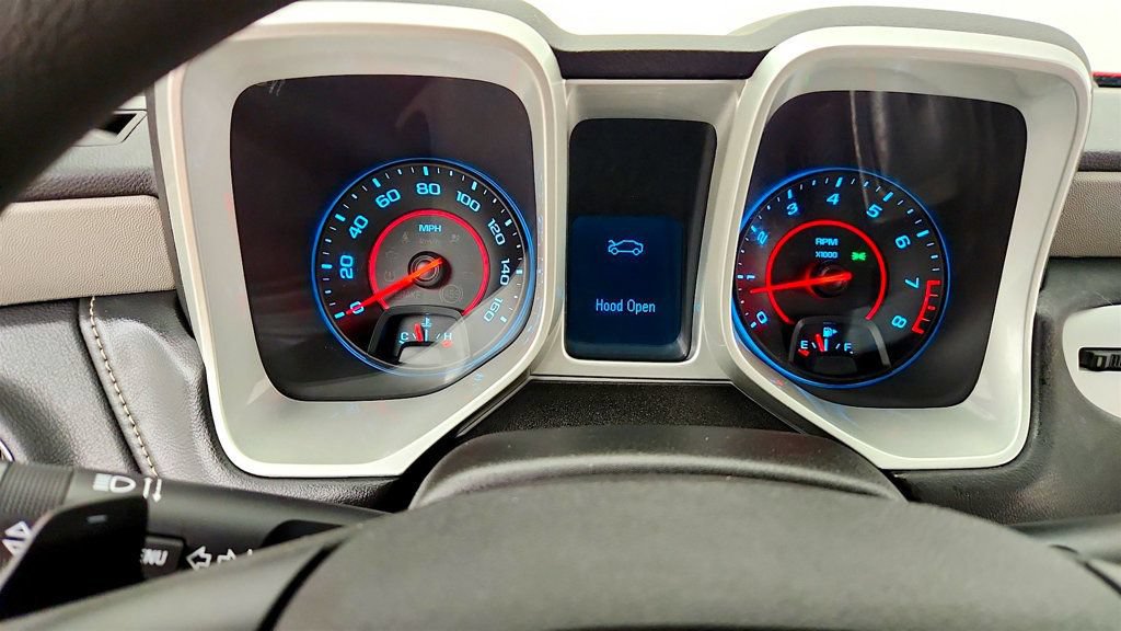 Used 2015 Chevrolet Camaro LS RWD image 14