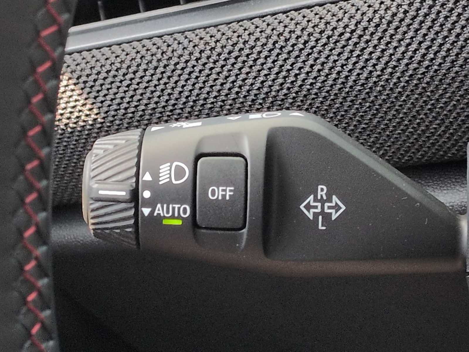 Certified 2025 MINI Cooper S FWD image 29