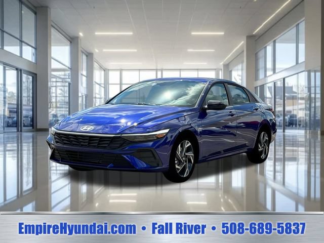Certified 2025 Hyundai Elantra Sport FWD image 1