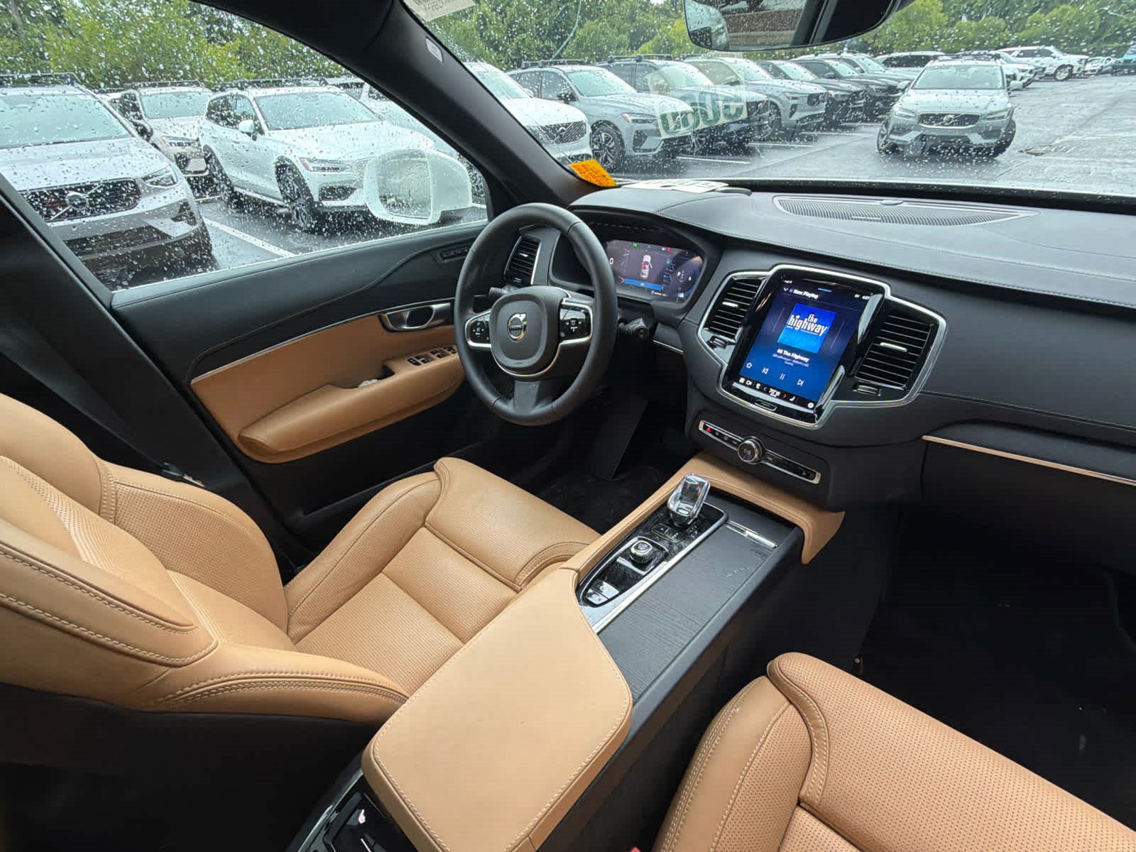 Used 2024 Volvo XC90 B6 Ultimate AWD/4WD image 5