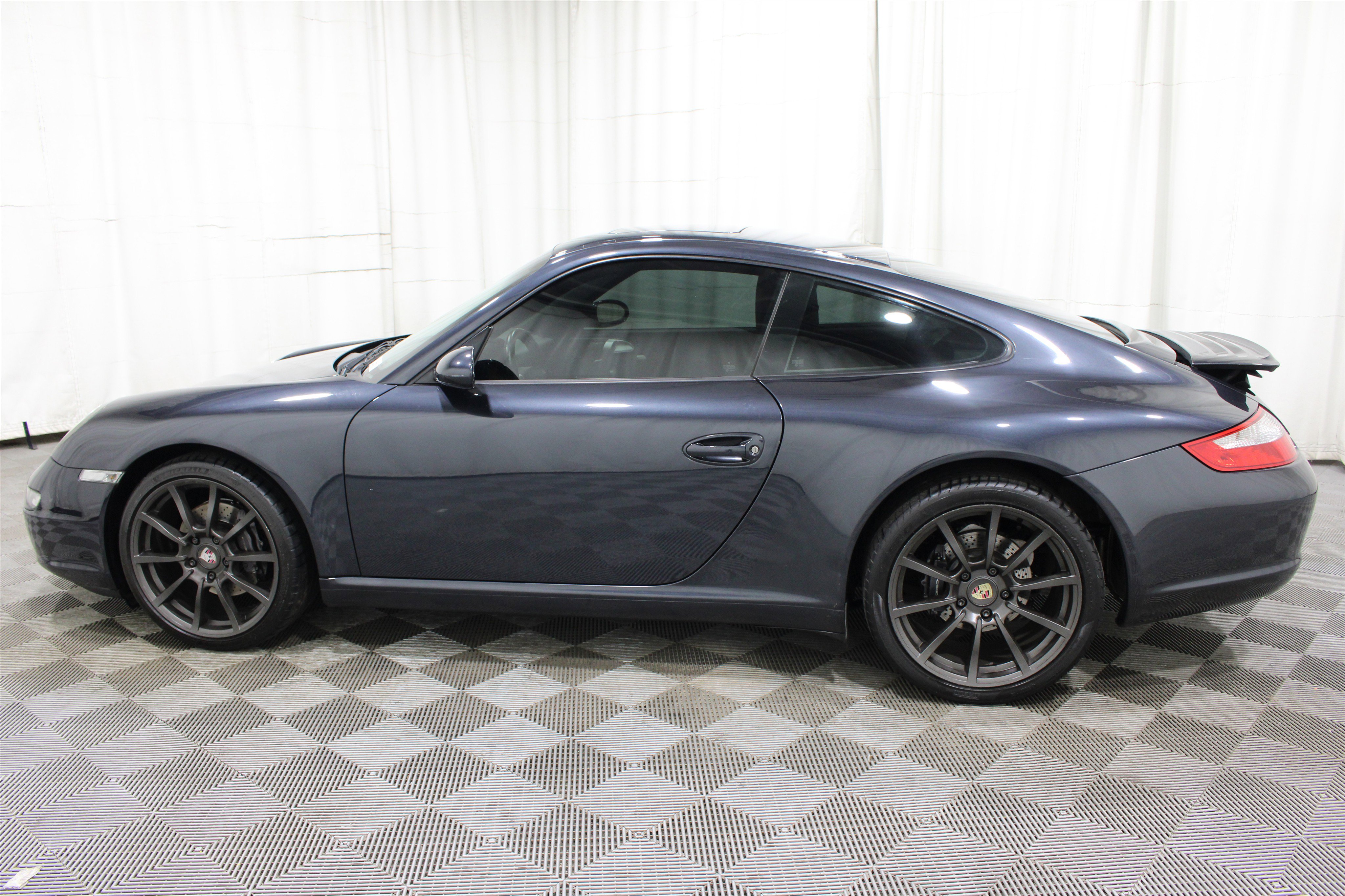 Used 2005 Porsche 911 Carrera RWD image 31