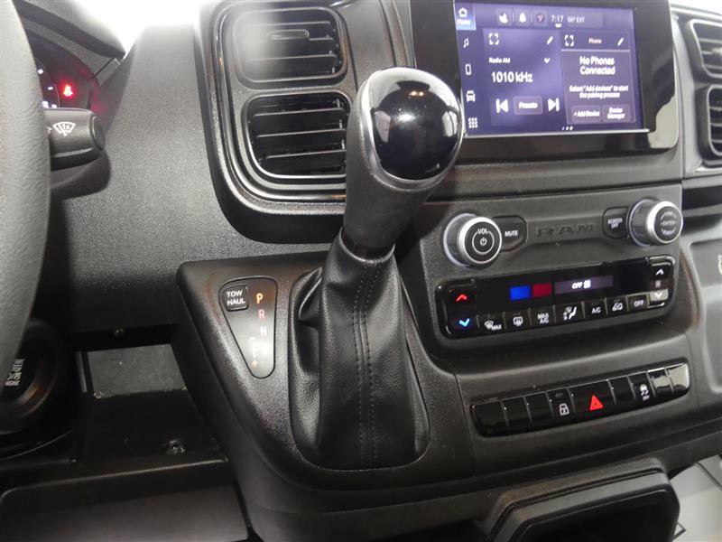Used 2025 RAM ProMaster 2500 w/ Convenience Group FWD image 32