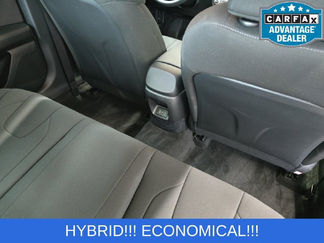 Used 2026 Hyundai Elantra Hybrid FWD image 12