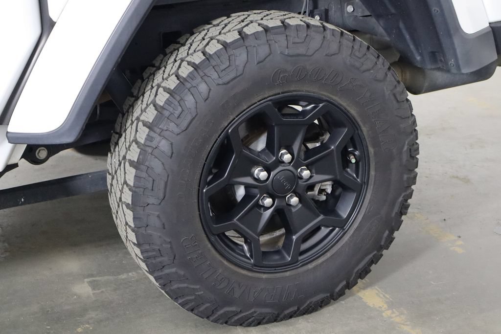 Used 2021 Jeep Gladiator Sport AWD/4WD image 30