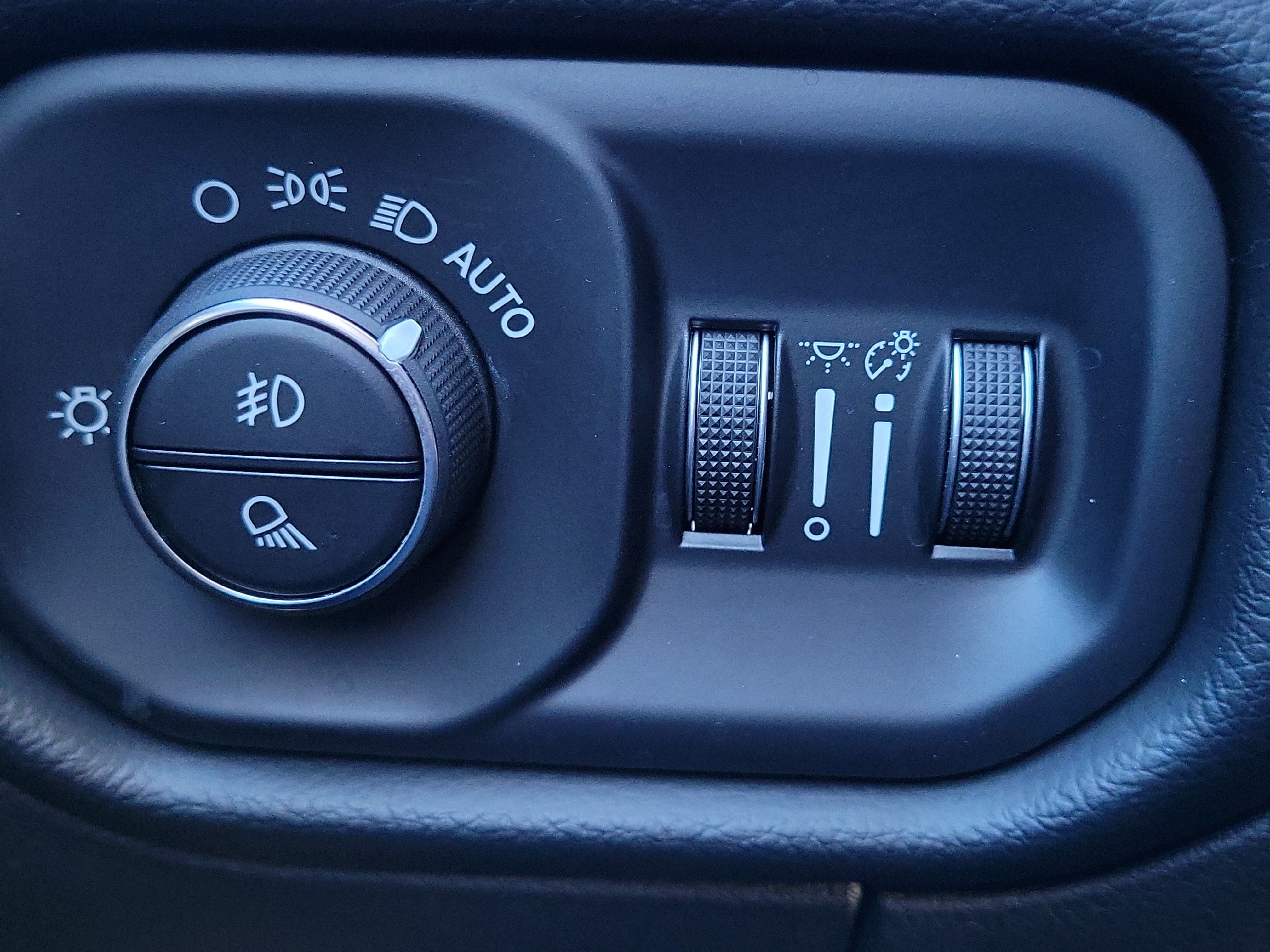 Used 2019 RAM 3500 Laramie AWD/4WD image 28