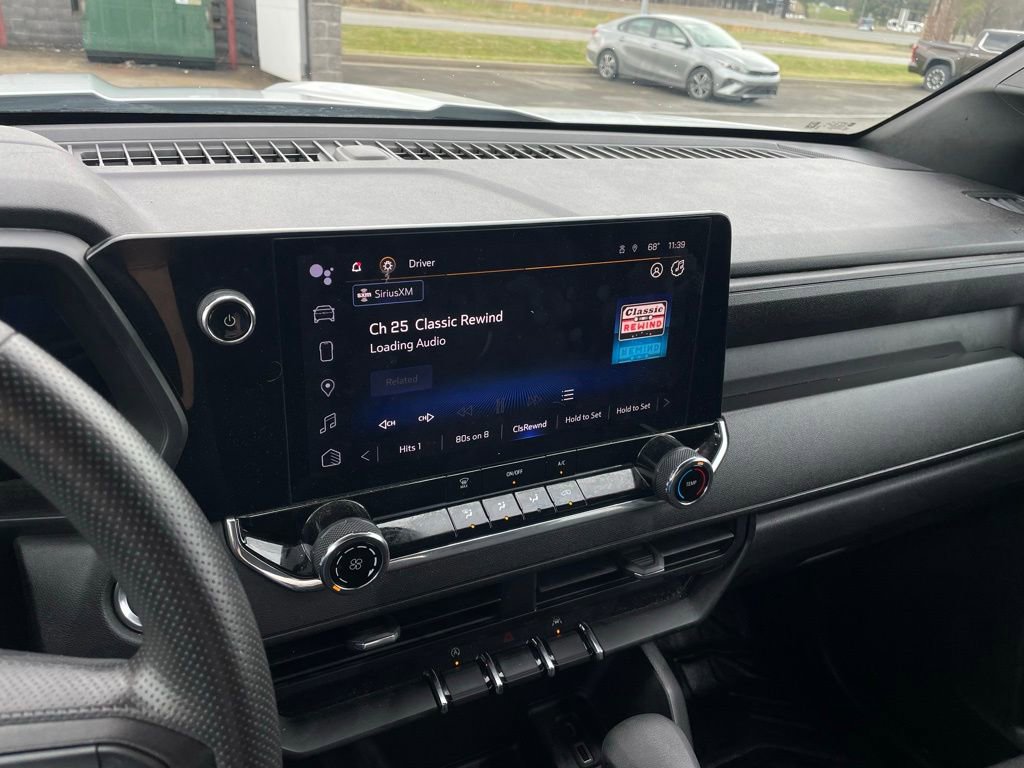 Used 2023 Chevrolet Colorado W/T image 16