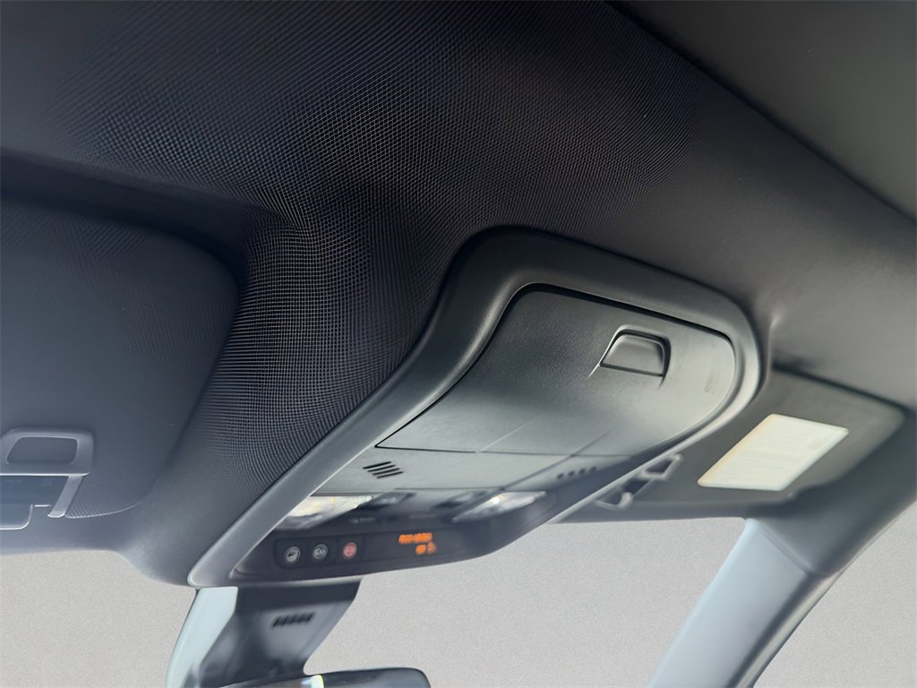 Used 2022 Chevrolet Equinox RS w/ RS Leather Package image 28