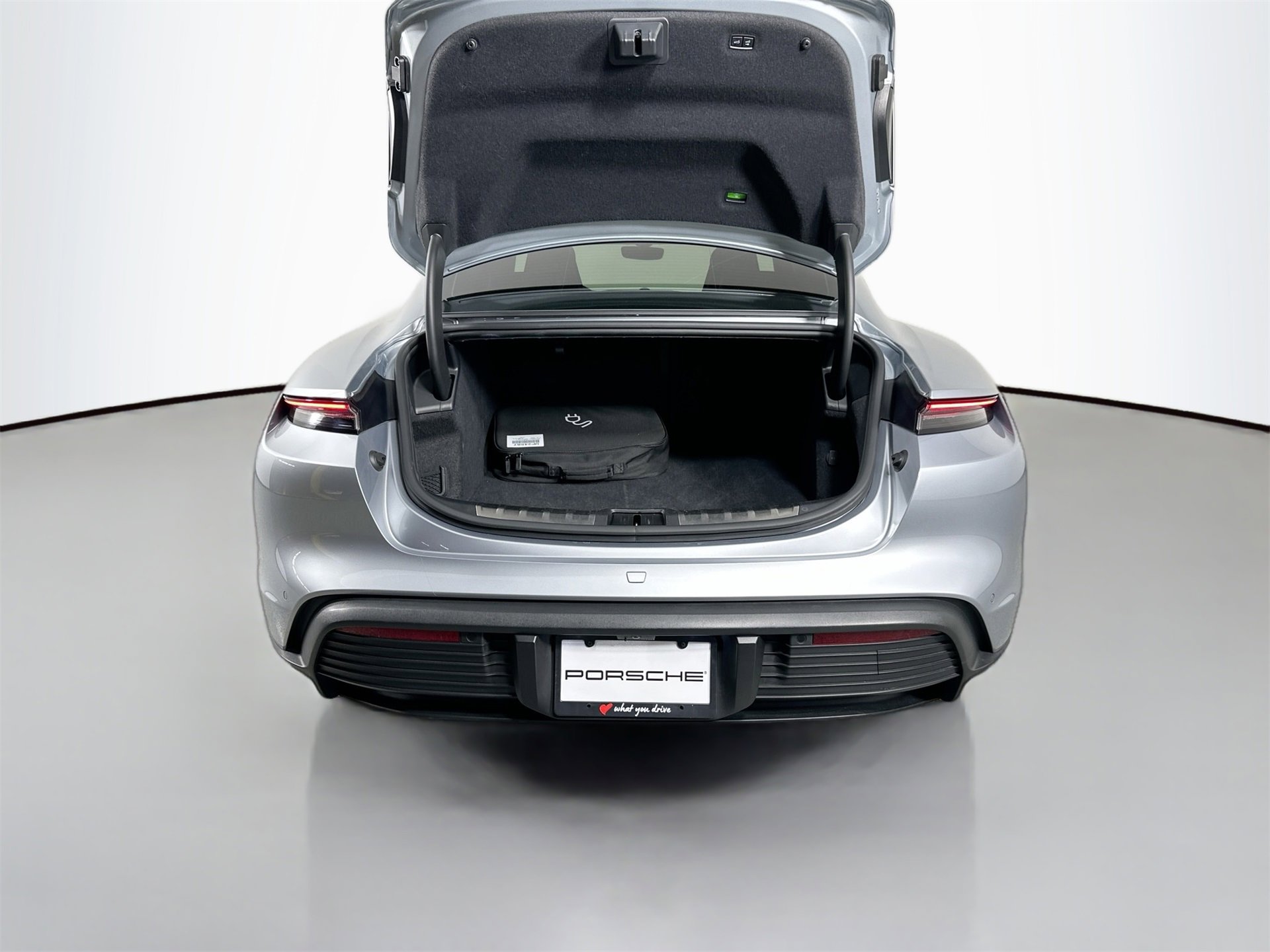 Certified 2021 Porsche Taycan 4S image 36