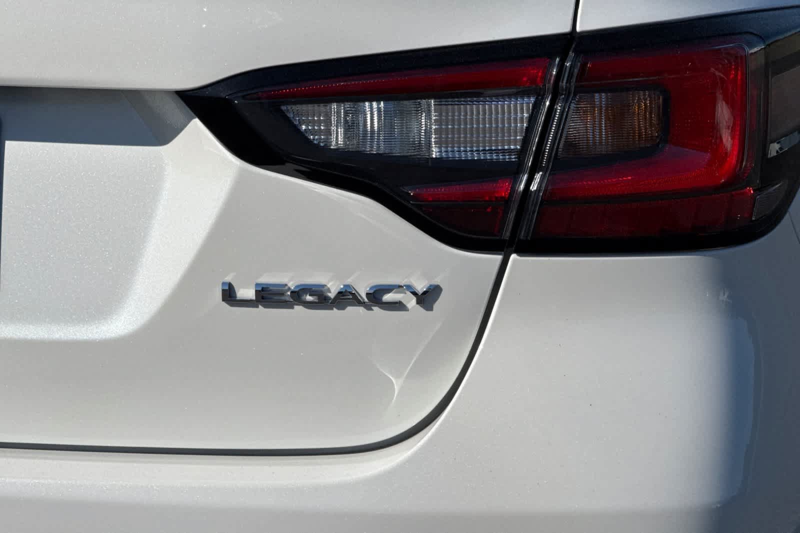 Used 2025 Subaru Legacy Premium AWD/4WD image 30