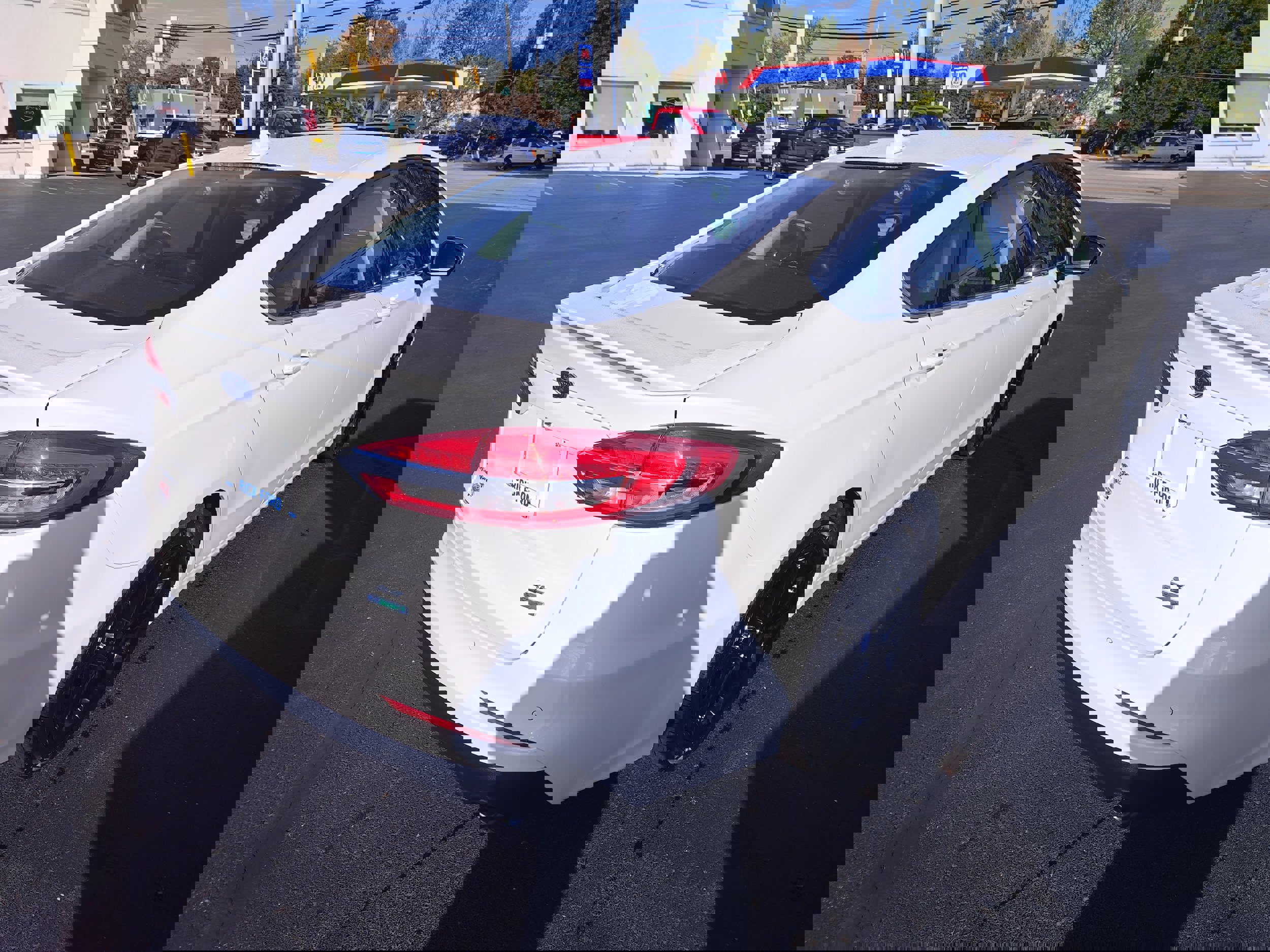 Used 2020 Ford Fusion SE w/ Equipment Group 151A image 5