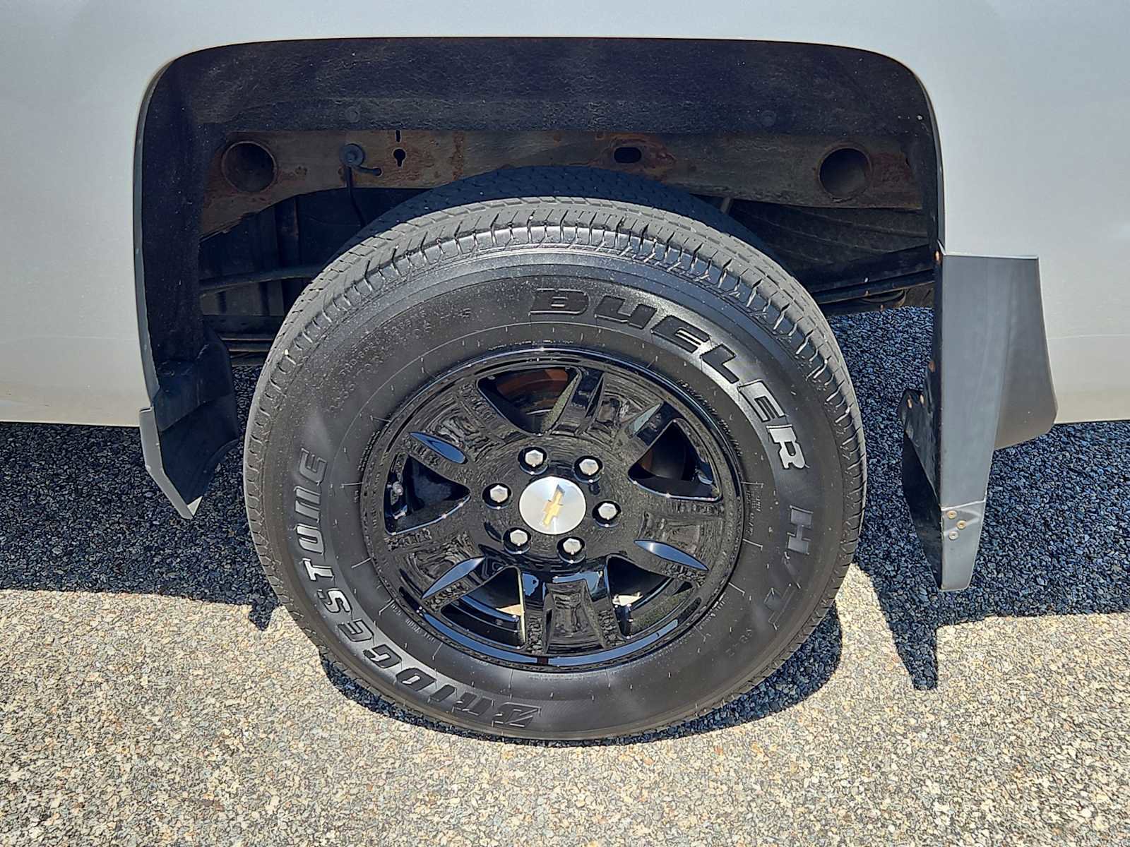 Used 2018 Chevrolet Silverado 1500 LT w/ All Star Edition AWD/4WD image 4
