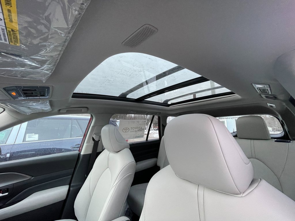 New 2026 Toyota Grand Highlander XLE image 12