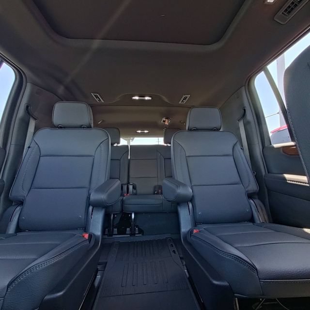 New 2026 GMC Yukon XL Denali w/ Sun & Power Step Package AWD/4WD image 34