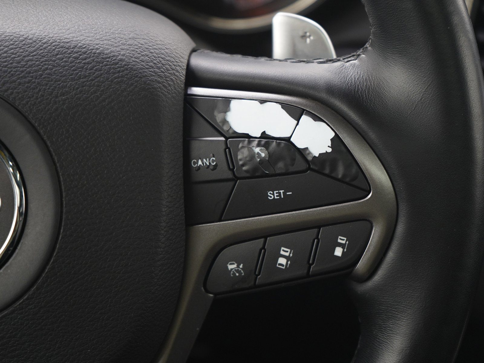 Used 2020 Jeep Grand Cherokee Limited X image 28