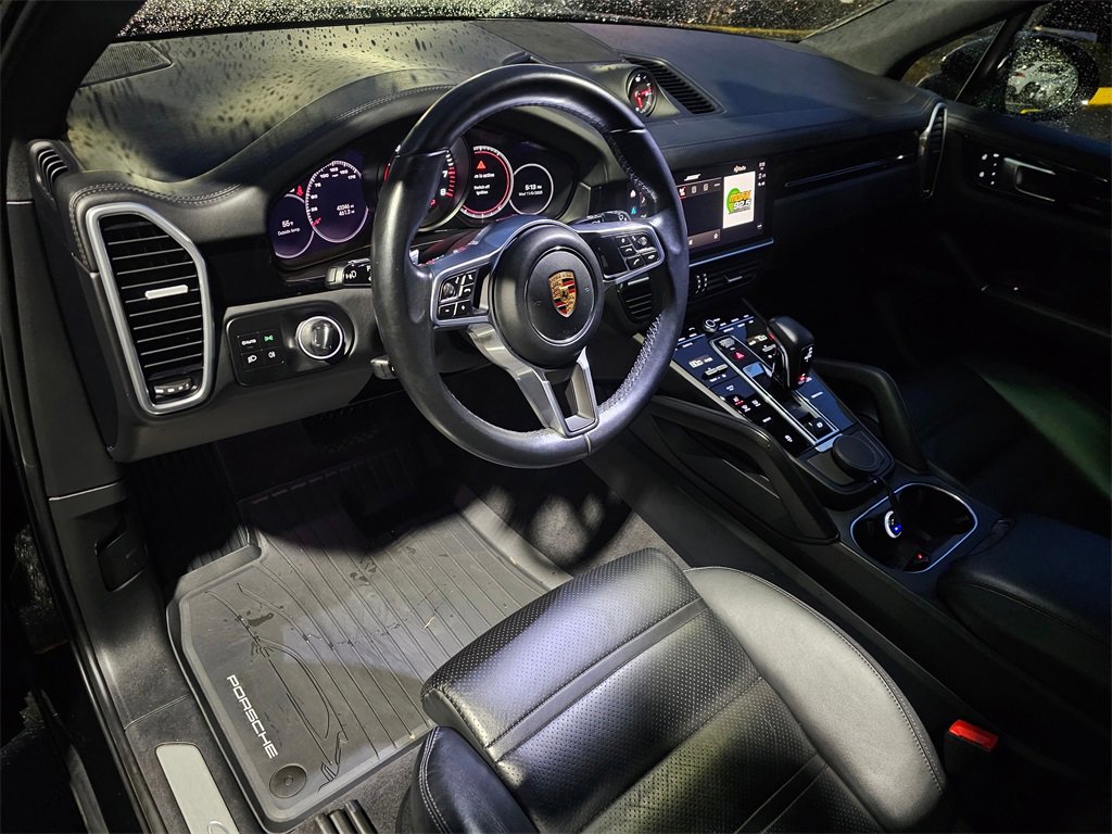 Used 2022 Porsche Cayenne image 20