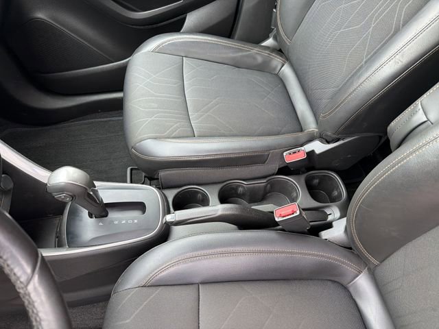 Certified 2022 Chevrolet Trax LT w/ LT Convenience Package image 22