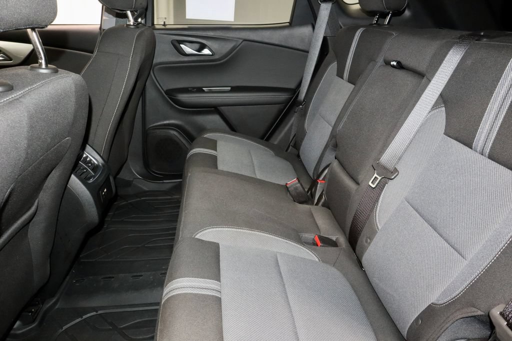 Used 2023 Chevrolet Blazer LT w/ LPO, Floor Liner Package FWD image 21