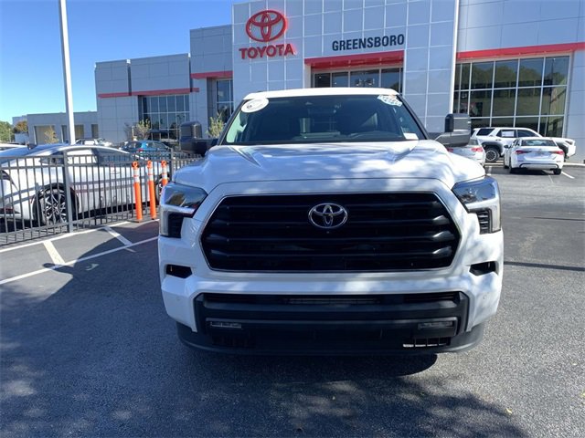 Certified 2023 Toyota Sequoia SR5 image 3