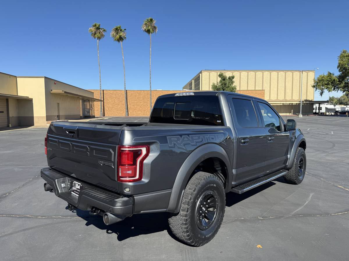 Used 2018 Ford F150 Raptor w/ Equipment Group 802A Luxury AWD/4WD image 7