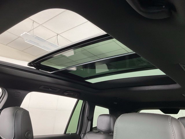 Used 2025 Cadillac XT6 Premium Luxury w/ LPO, Floor Liner Package AWD/4WD image 22
