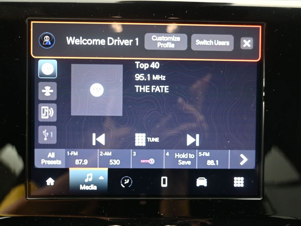 New 2025 Jeep Grand Cherokee Altitude image 17