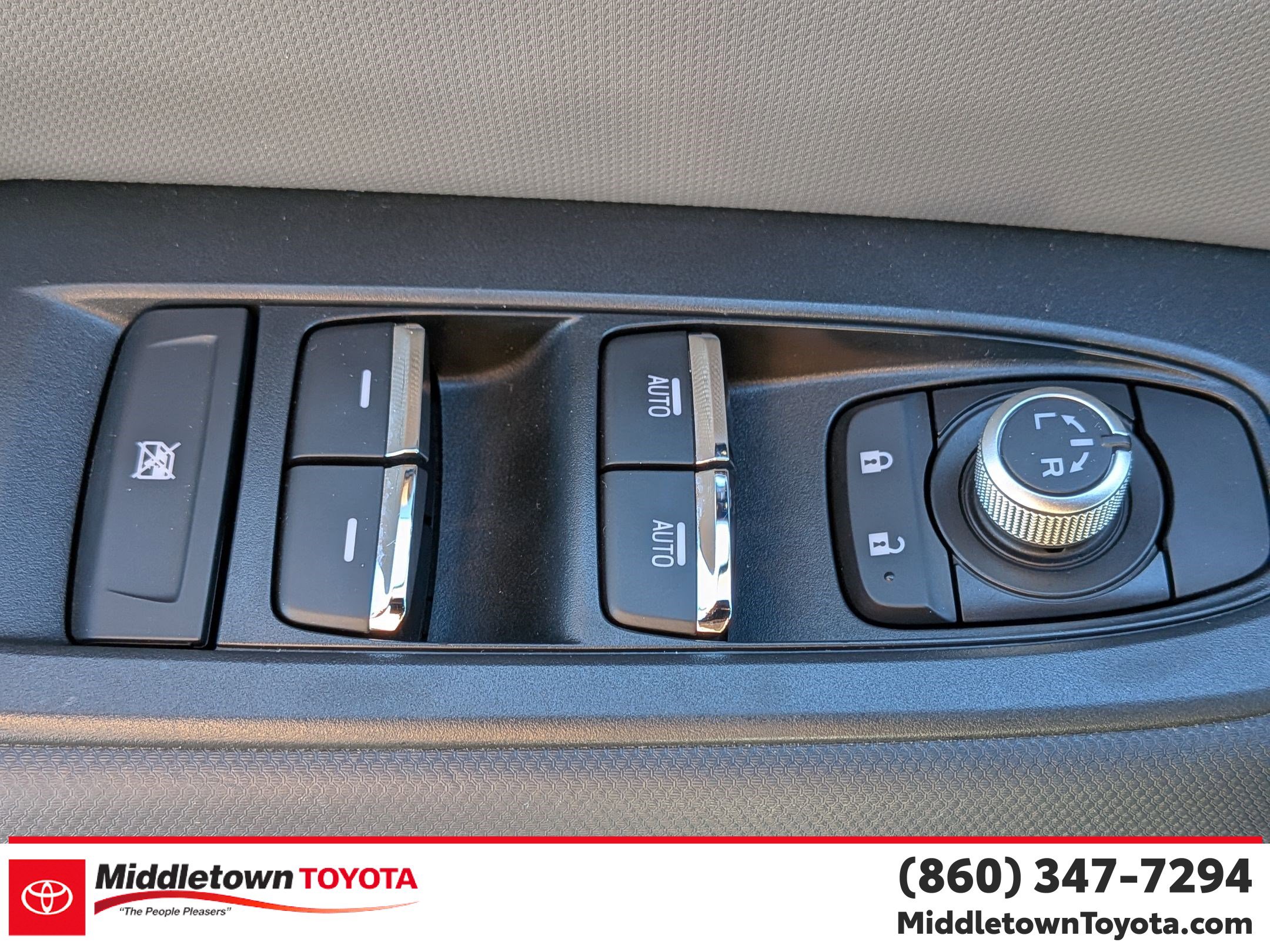 Used 2025 Subaru Forester Sport AWD/4WD image 12