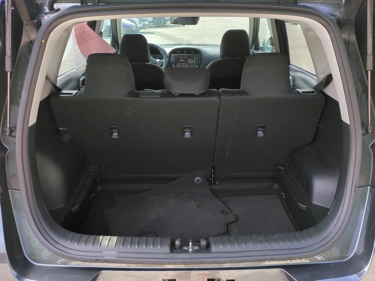 Certified 2025 Kia Soul LX w/ LX Technology Package FWD image 13