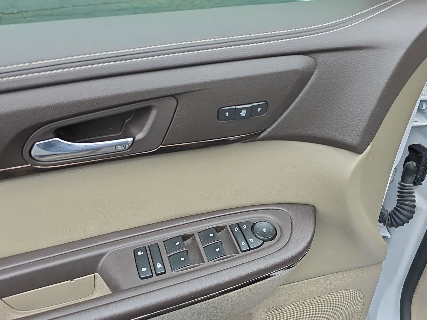 Used 2016 GMC Acadia Denali image 13