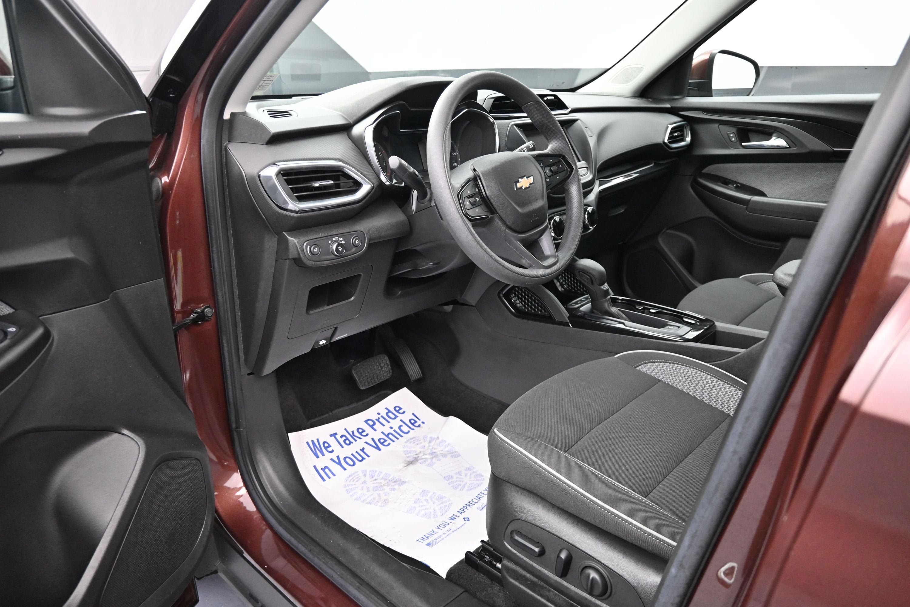 Certified 2023 Chevrolet TrailBlazer LT FWD image 9