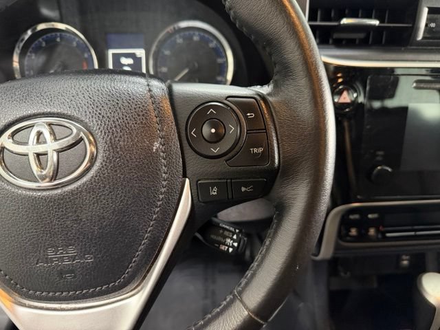 Used 2017 Toyota Corolla SE w/ Carpet Mat Package (TMS) FWD image 14