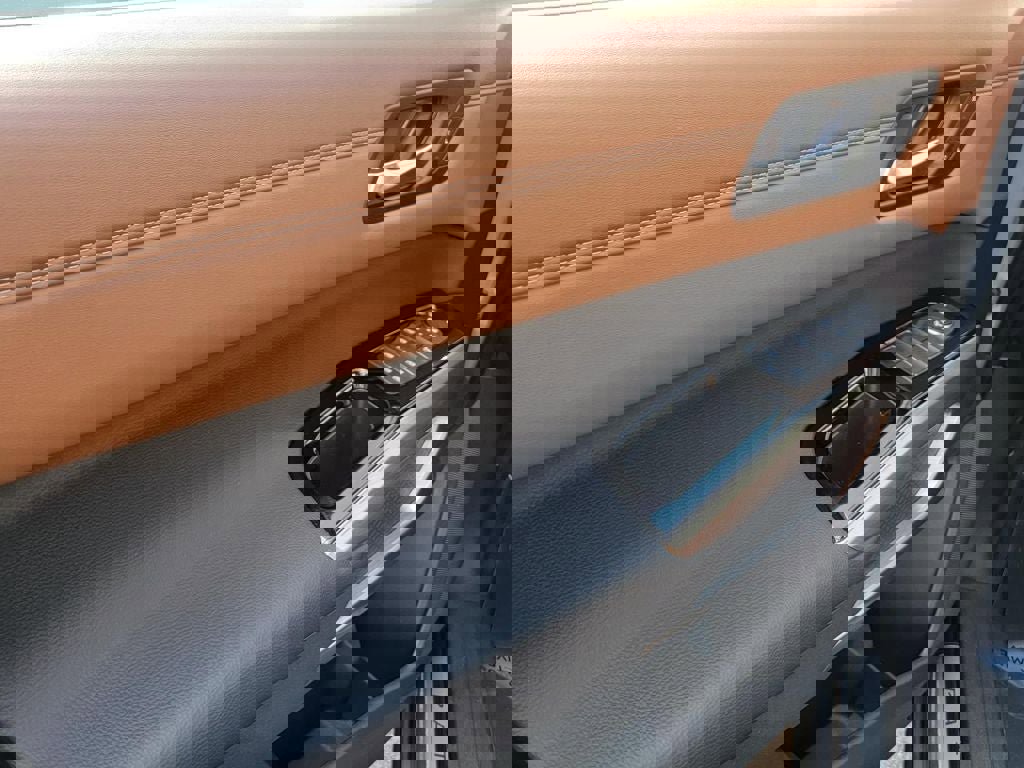 Used 2024 Nissan Pathfinder Platinum AWD/4WD image 8