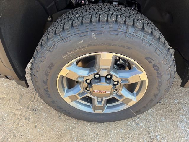 New 2026 GMC Sierra 2500 SLT w/ SLT Premium Package image 10