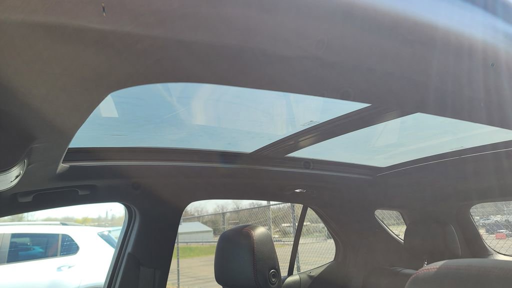 Used 2023 Chevrolet Equinox RS image 10