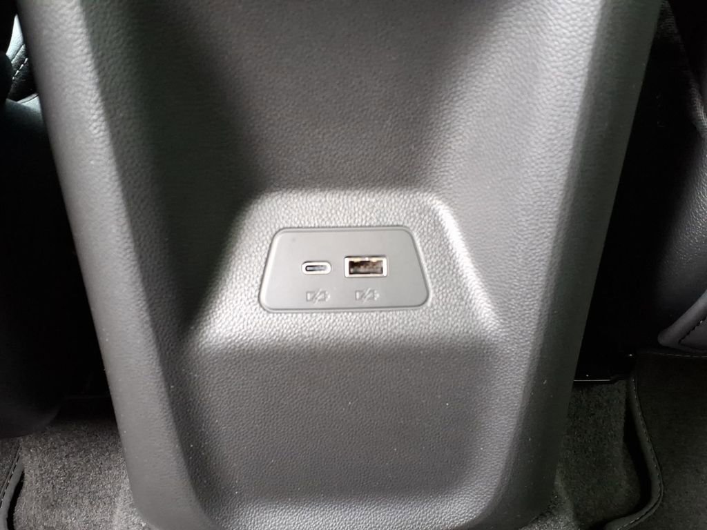 Certified 2025 Buick Envision Preferred image 31