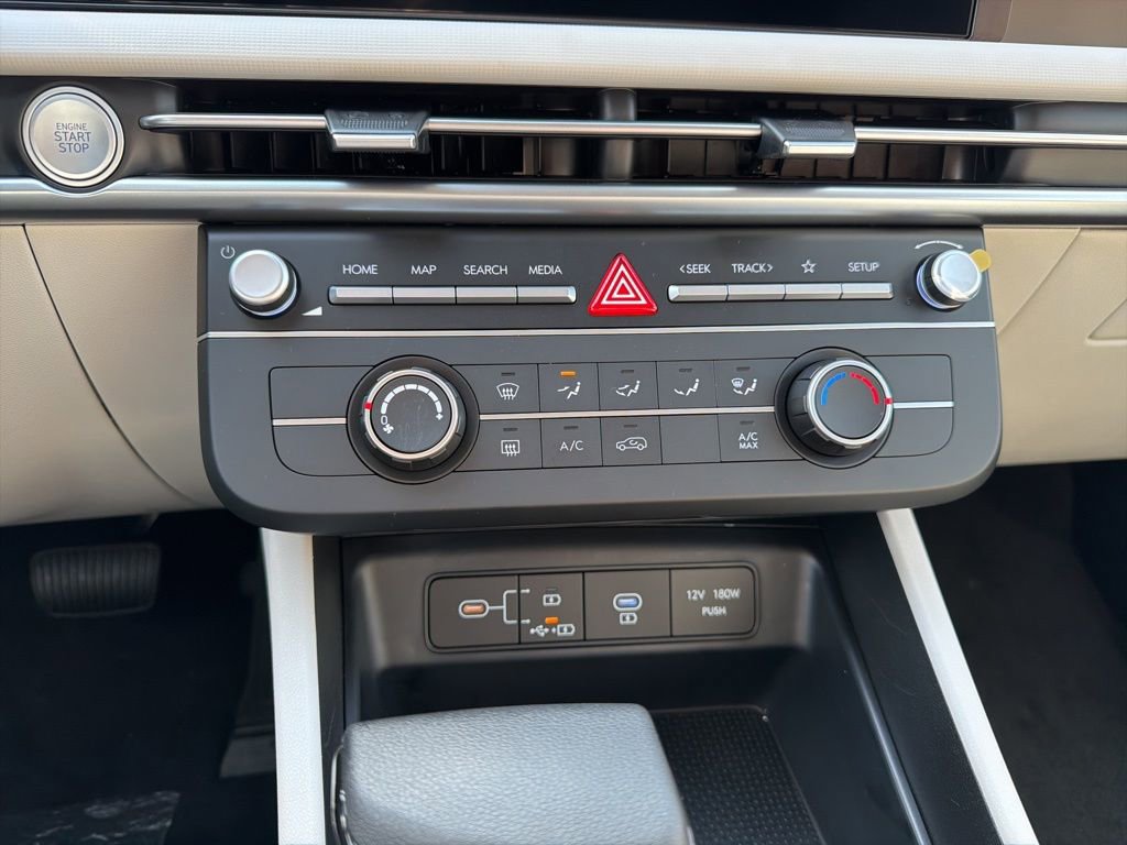 New 2026 Hyundai Tucson SE image 25